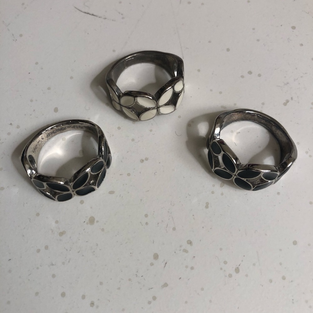 Black and White Rings